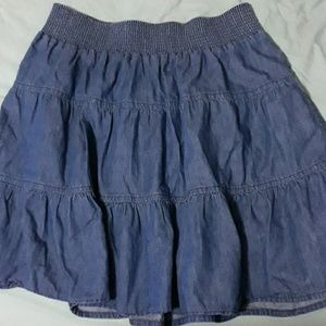 Beautiful denim skirt!